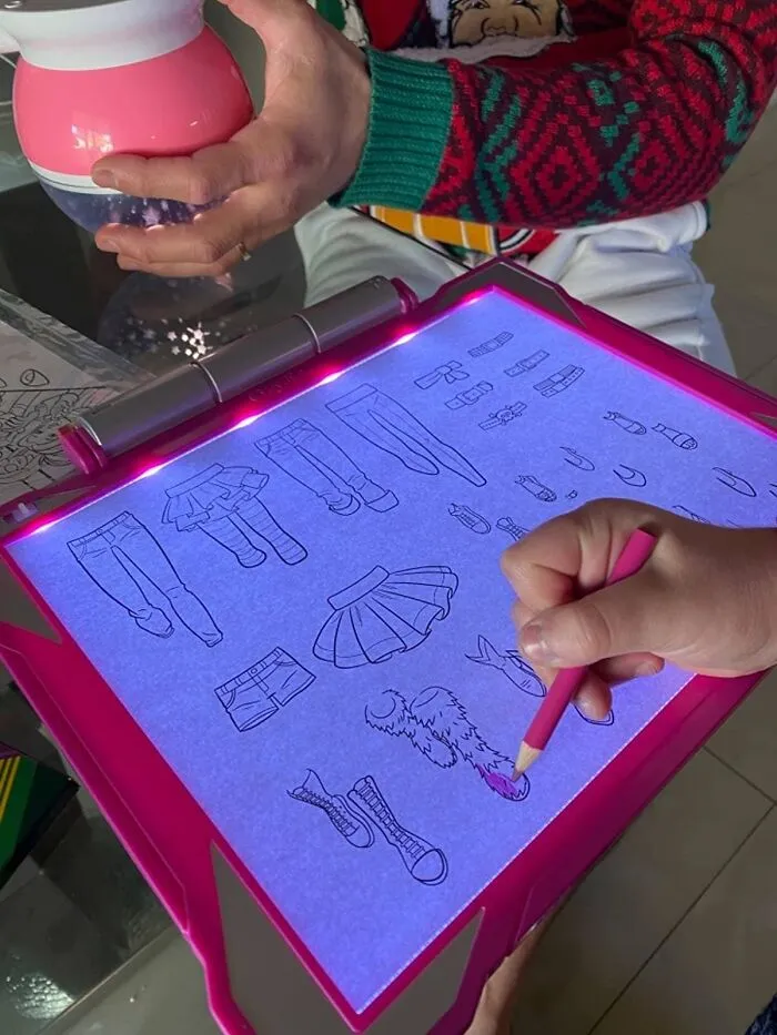 Spark Creativity With <span Style="Font:inherit;color:#d74b1f;"> The Crayola Light Up Tracing Pad</Span> - Pink, Perfect For Kids' Drawing Adventures!