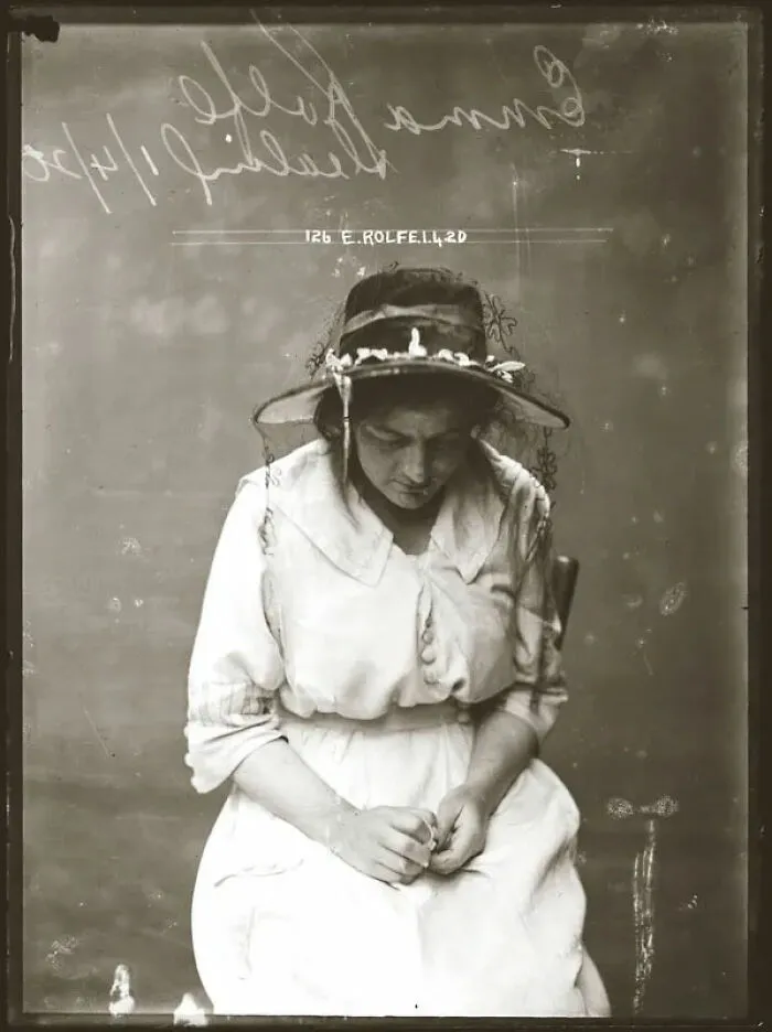 Emma Rolfe (Aka May Mulholland, Sybil White, Jean Harris And Eileen Mulholland), 1 April 1920