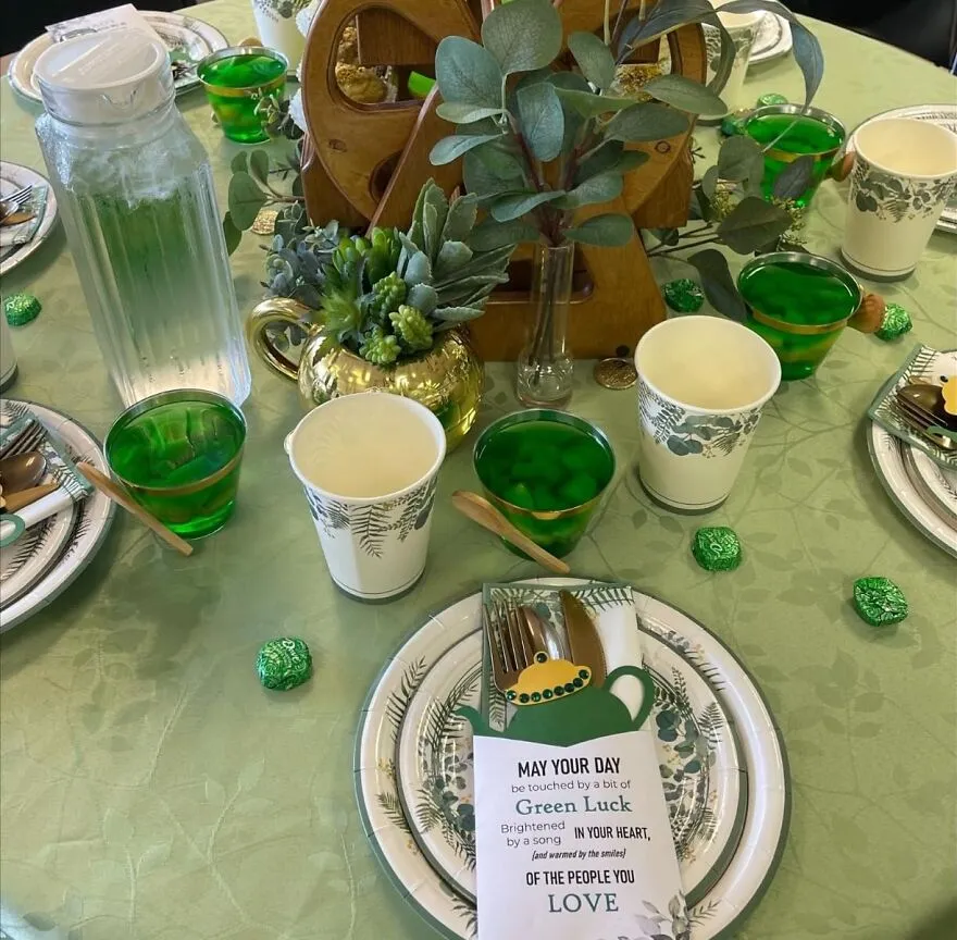 Luck & Joy In A Box: <span Style="Font:inherit;color:#d74b1f;"> Ultimate St. Patrick's Day Party Pack For 25</Span> !