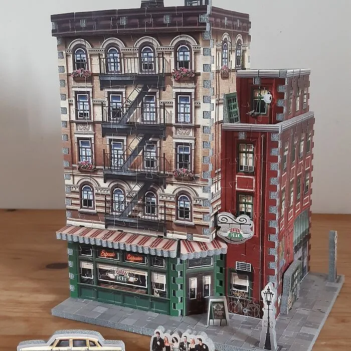 Build Your Own Central Perk: <span Style="Font:inherit;color:#d74b1f;"> Wrebbit3d Friends Puzzle</Span> For Fans!