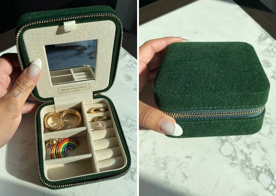 Stay Stylish On The Go With This Stunning <span Style="Font:inherit;color:#d74b1f;"> Velvet Travel Jewelry Box Organizer </Span>