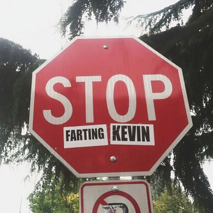 20 Carteles tan divertidos como inesperados que te sacarán una sonrisa