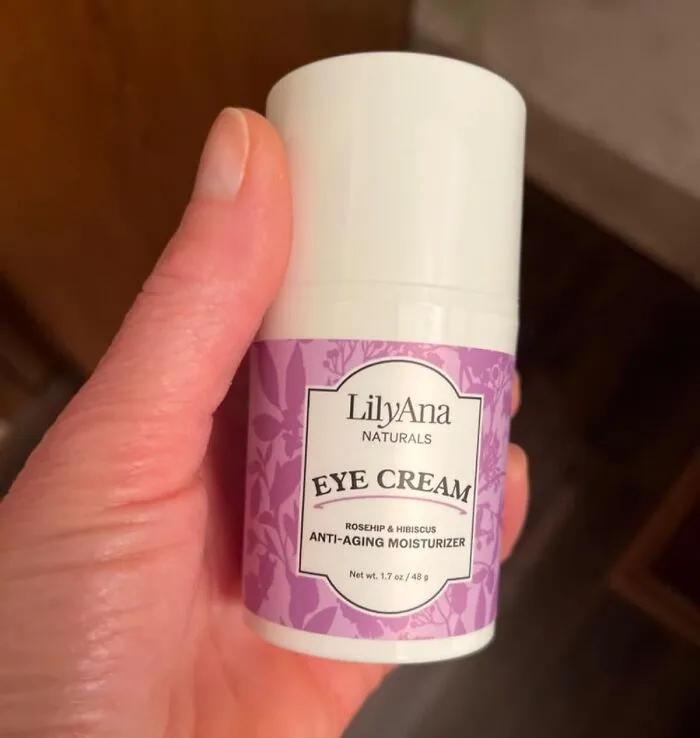 Say "Boy, Bye" To Budget-Busting Serums And Embrace Smooth Skin Serenity With <span Style="Font:inherit;color:#d74b1f;"> Lilyana Naturals Eye Cream</Span> — Where Effectiveness Meets Affordability, Leaving Shiseido And Clinique Just Shaking