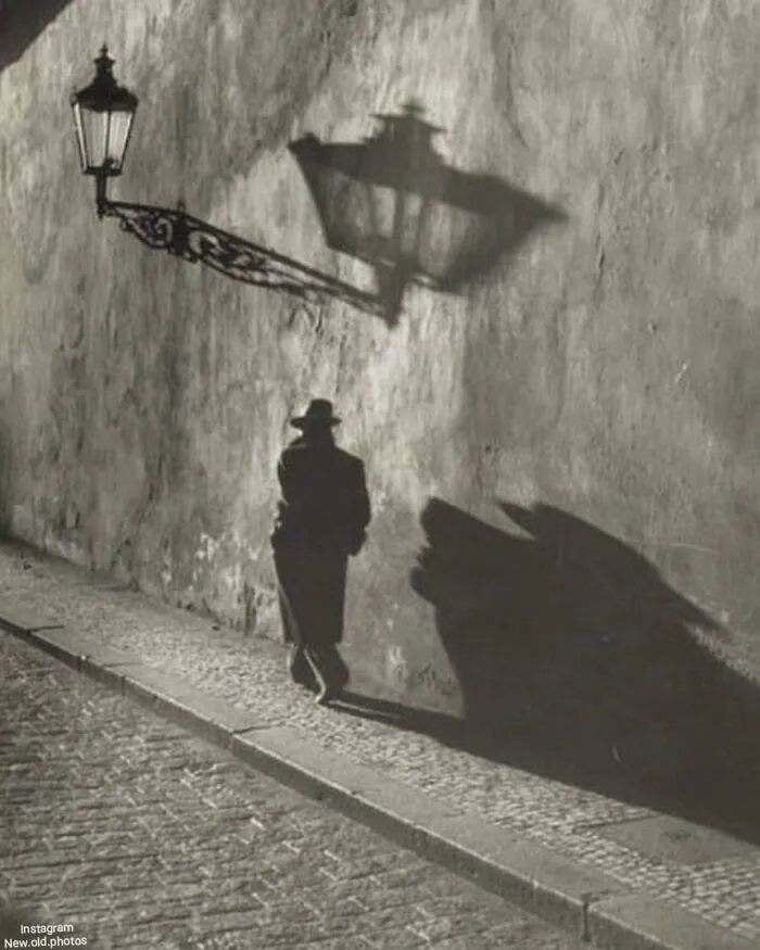 " Night Walk In Prague ",
 C. 1930's
photo By 📸 Josef Sudek
(1896 - 1976)

facebook " Group " 
vintage / History Of Everything & Weird Facts
................................... ...............................

.
.
.
#nightwalk #prague🇨🇿 #prague #1930s #1930 #blackandwhite #blackwhite #30s #nightwalking
#blackandwhitephoto #blackandwhitepic #walker #blackandwhitepicture #blackwhitephoto #walk #blackandwhitephotography #josefsudek
...................................
.
.
.