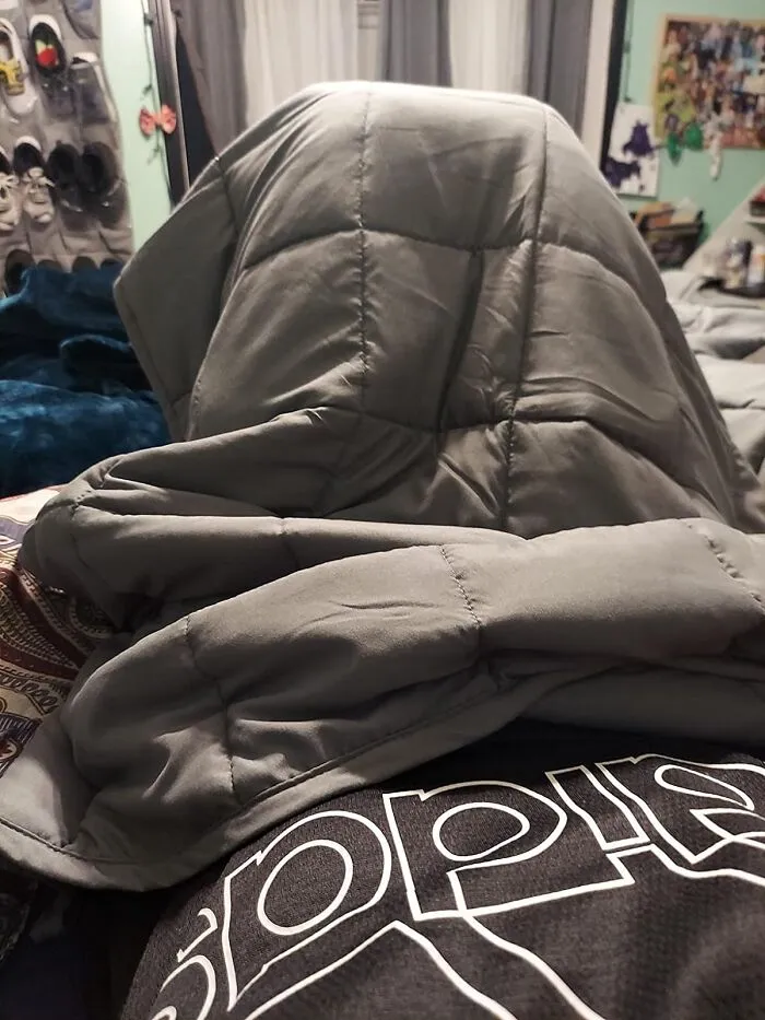 Snuggle Up In Comfort: <span Style="Font:inherit;color:#d74b1f;"> Waowoo Weighted Blanket</Span> For Queen-Sized Relaxation!