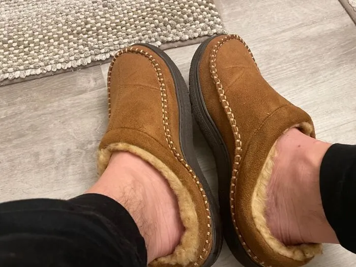 Moccasin Magic: Slide Into These <span Style="Font:inherit;color:#d74b1f;"> Men's Slippers </Span> For Instant Chill Vibes!