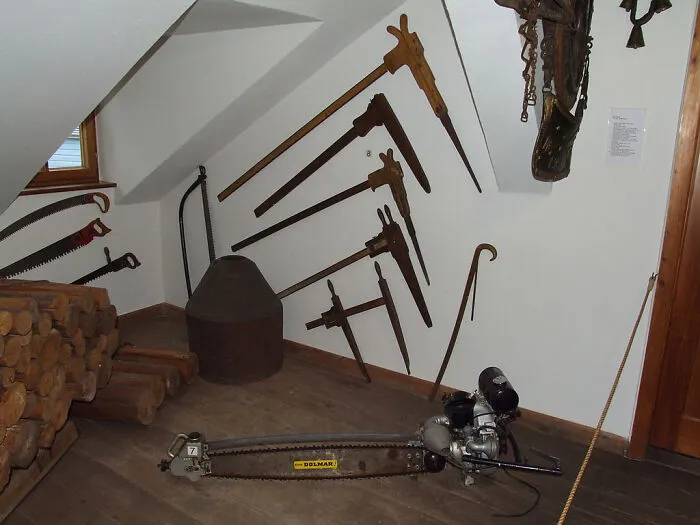 23 Examples Of Dangerous But Perfectly Legal Things That People Own