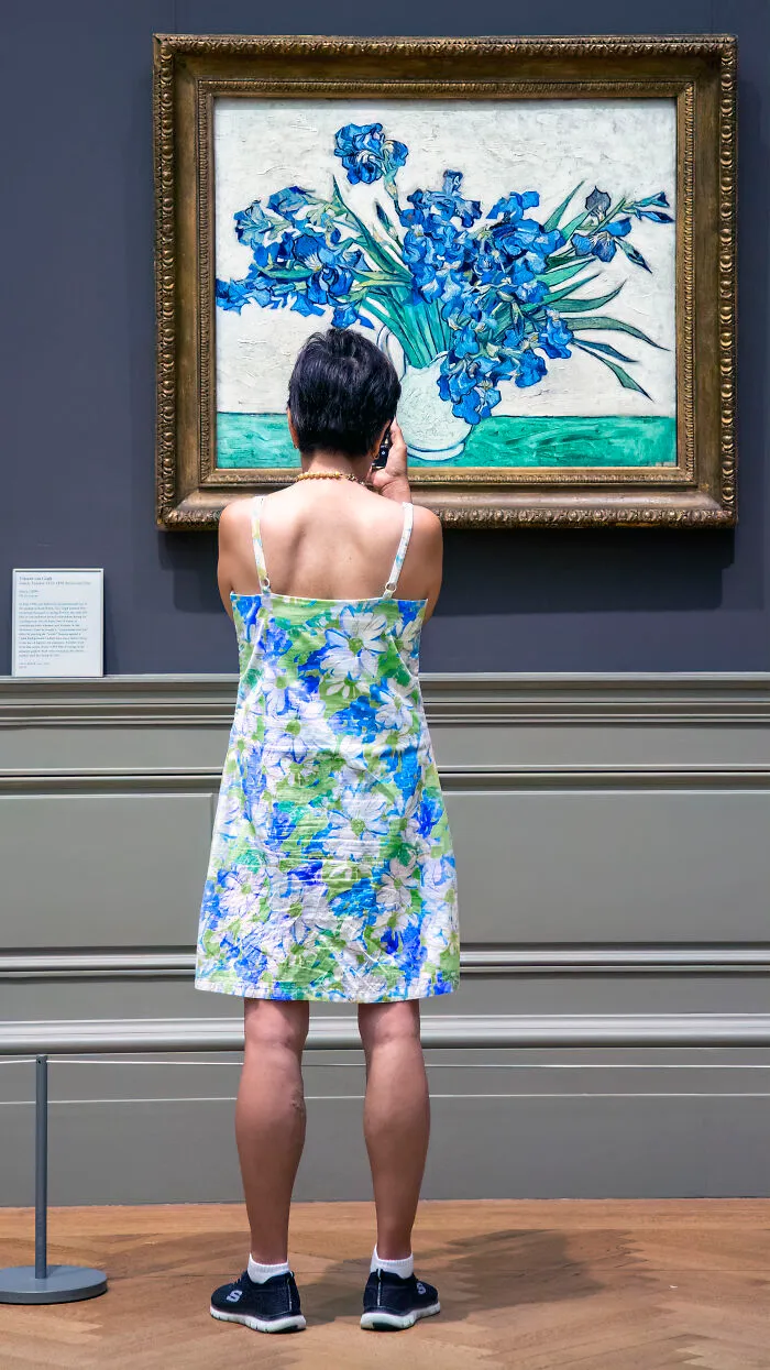 I Went To A Museum And Photographed Some Unintended Parallels Between People And Art (19 Pics)