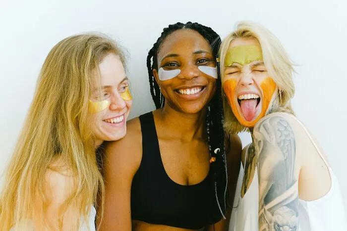 36 Feminine Habits Guys Had No Clue About Until They Started Dating Or Even Got Married