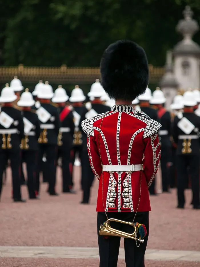 "Americans, What’s Something The Rest Of The World Does That You Find Absurd?" (28 Answers)
