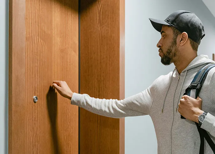 29 Women Who Live Alone Share What They Do To Be Safe