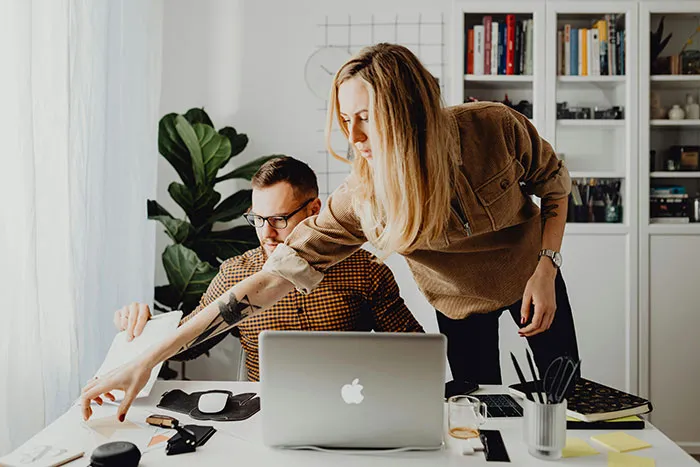 Someone Asked Women To Share Their Toxic Workplace Giveaways And 30 Delivered