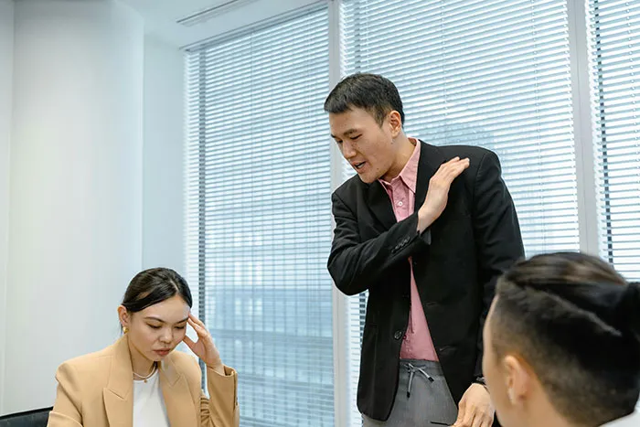 Someone Asked Women To Share Their Toxic Workplace Giveaways And 30 Delivered