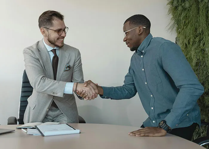 30 Careers That Attract Absolute Jerks, As Shared In This Viral Thread