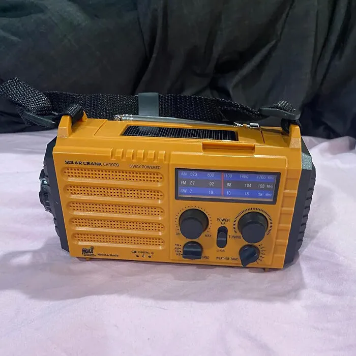 Stay Safe And Prepared Anywhere: Must-Have <span Style="Font:inherit;color:#d74b1f;"> Emergency Radio </Span> With Solar Hand Crank, Alert, And More