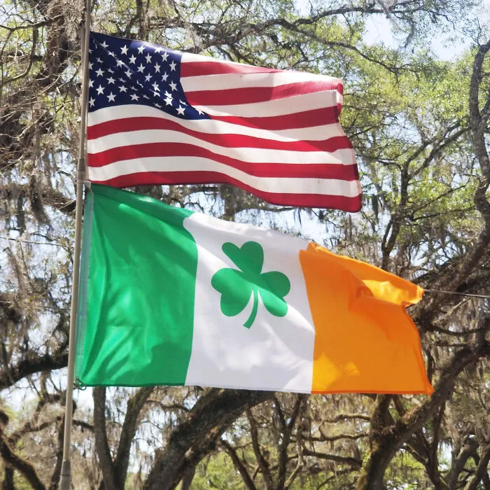 Embrace The Irish Spirit With The <span Style="Font:inherit;color:#d74b1f;"> Fly Breeze Ireland Shamrock Flag </Span>