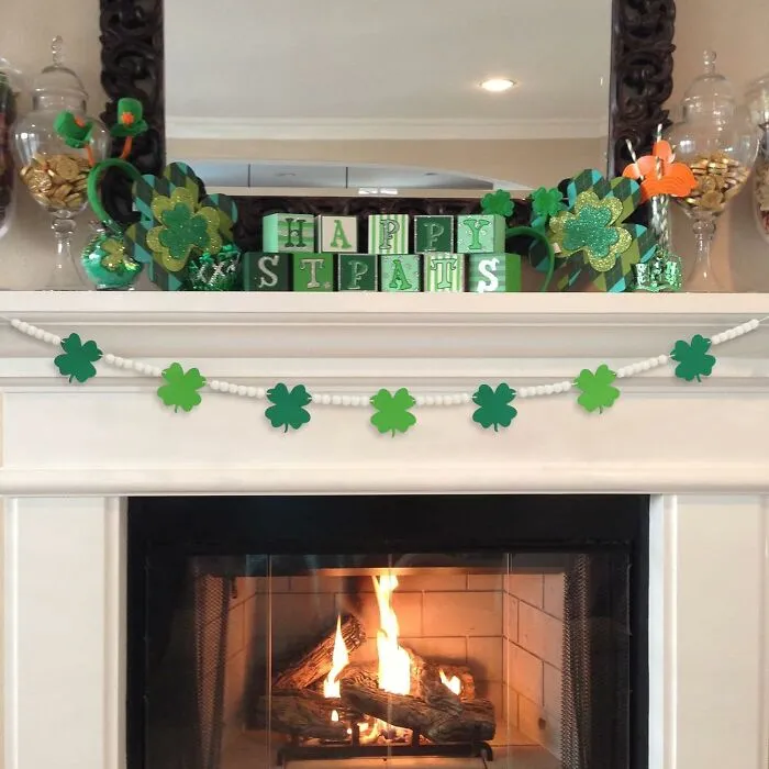 Chic <span Style="Font:inherit;color:#d74b1f;"> Shamrock And Wood Bead Garland</Span> For Enchanting St. Patrick's Day Vibes!