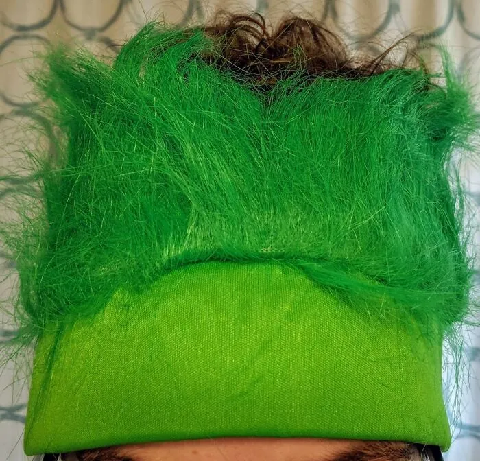 Top Off Your St. Paddy's Day Look: Go Green With This <span Style="Font:inherit;color:#d74b1f;"> Hairy Headband</Span>!
