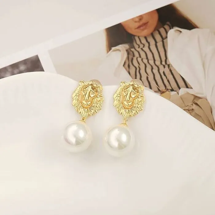 Channel Your Inner Lioness With <span Style="Font:inherit;color:#d74b1f;"> Gold Huggie Hoop Pearl Earrings </Span>