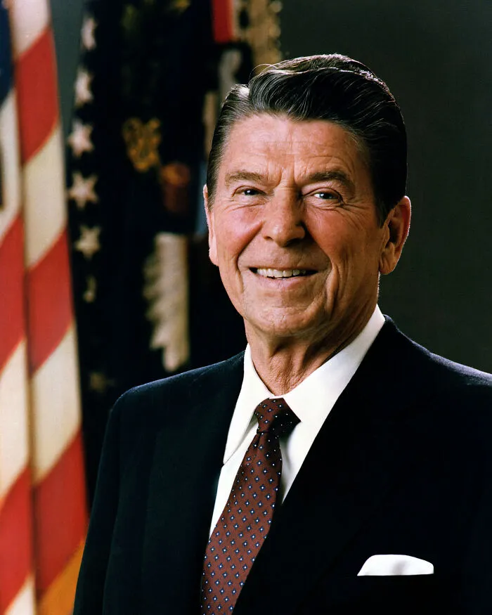 “A Genuine Monster”: 40 Of The Most Evil People Across History That Got Away With It