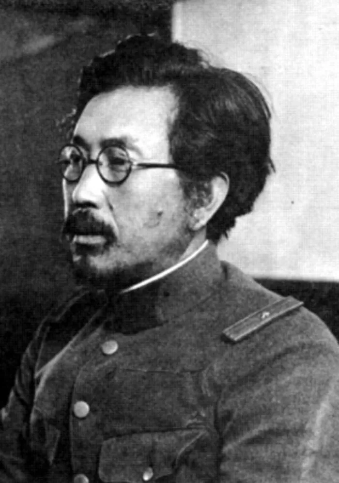 “A Genuine Monster”: 40 Of The Most Evil People Across History That Got Away With It