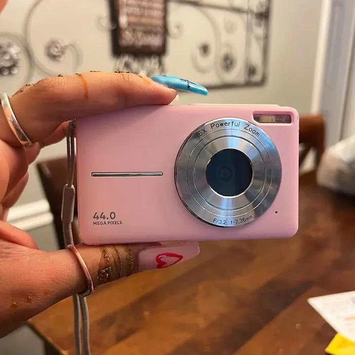 Capture Memories With Ease: <span Style="Font:inherit;color:#d74b1f;"> 1080p Camera Kit </Span> - 32gb Card, 2 Batteries, 16x Zoom, And More!