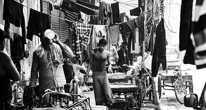 I Took 22 Photos Showcasing Life On The Streets Of Old Delhi