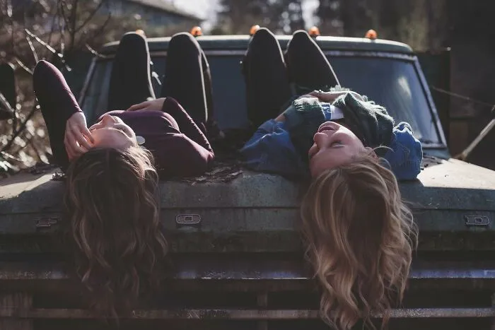 30 People Share Cringe Things High Schoolers Do While Thinking It's Cool