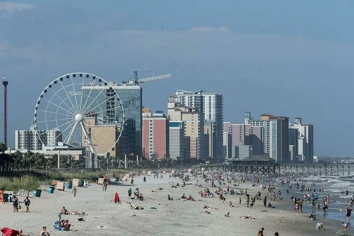 "Plastic City Full Of Plastic People": 30 Tourist Trap Cities To Reconsider Visiting