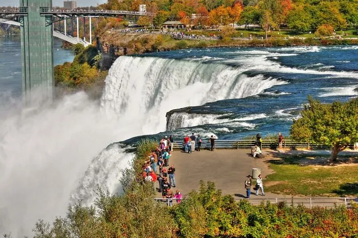 "Plastic City Full Of Plastic People": 30 Tourist Trap Cities To Reconsider Visiting