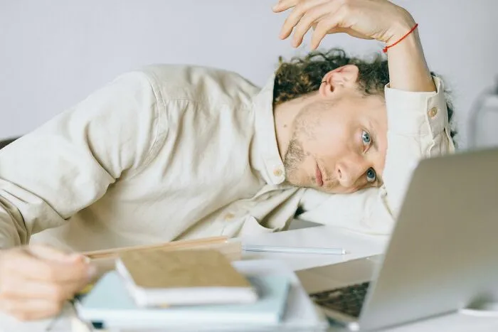 30 Red Flags To Keep An Eye Out For At Any Company