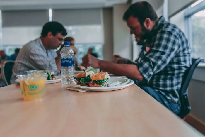 50 People Who Made A Critical Mistake During The First Day On The Job And Got Fired