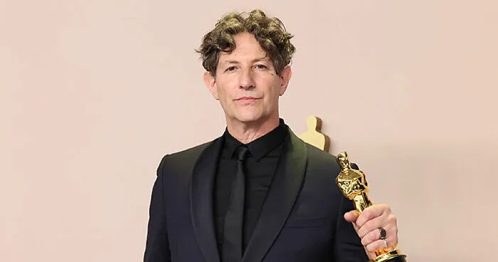 Over 450 Jewish Hollywood Professionals Denounce Jonathan Glazer's Oscars Speech In Open Letter