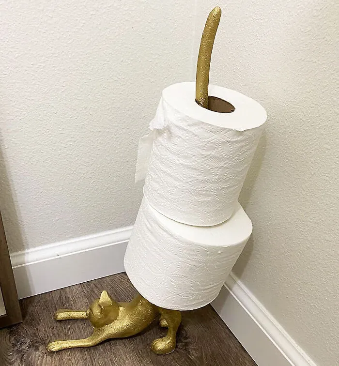 Add A Feline Charm To Your Home Decor With This Fun <span Style="Font:inherit;color:#d74b1f;"> Golden Paper Towel Holder </Span>