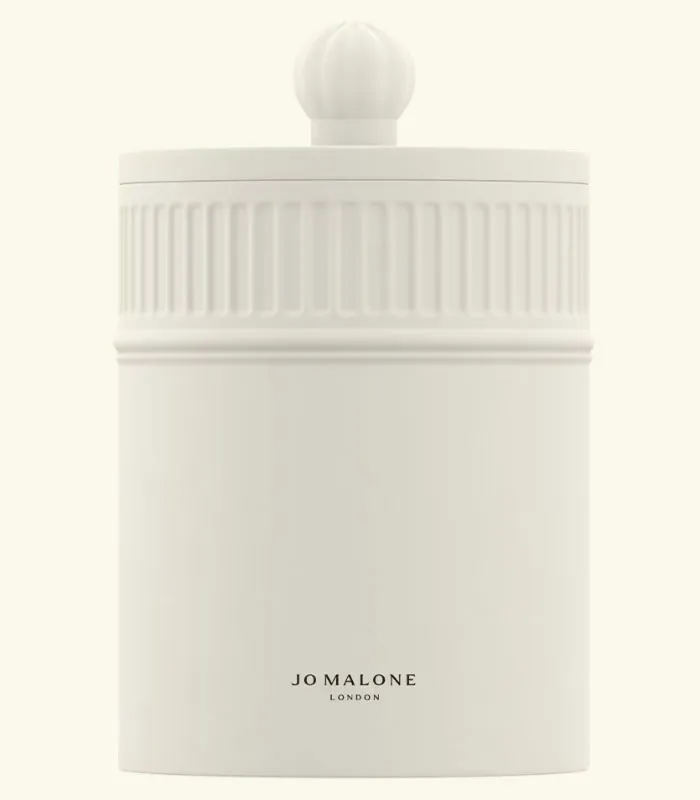 Townhouse Chic In A Wick: <span Style="Font:inherit;color:#d74b1f;"> Fresh Fig & Cassis Candle</Span> For Luxe Aromas!