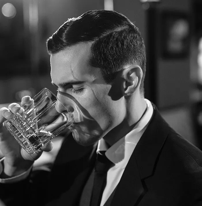 30 Of The Most Interesting Things People Spotted Rich People Doing Casually