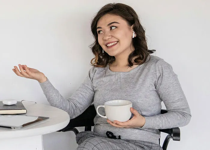 30 People Share Their 'Weird' Things And Ask If Others Do Them As Well