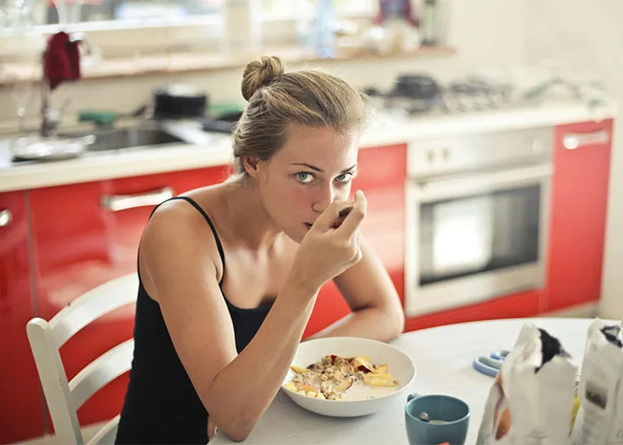 30 People Share Their 'Weird' Things And Ask If Others Do Them As Well