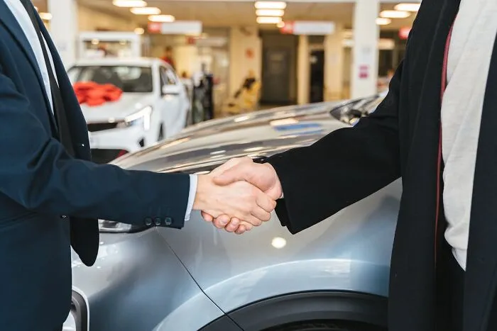30 Industry Secrets That Genuinely Took People Aback When They Found Out
