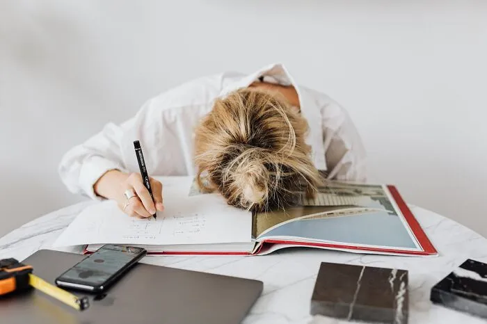 30 Industry Secrets That Genuinely Took People Aback When They Found Out