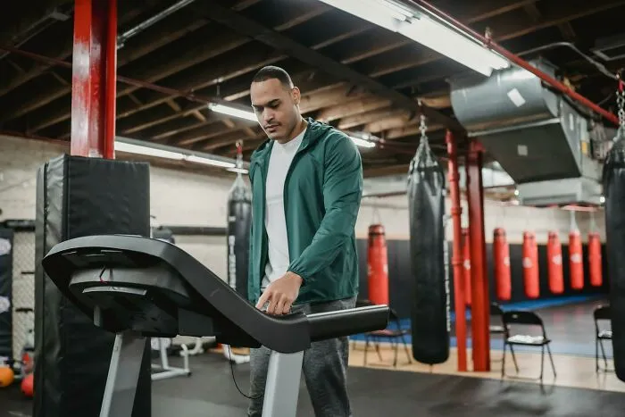 30 Fitness Hacks People Discovered That Made Them Struggle Less With Exercising