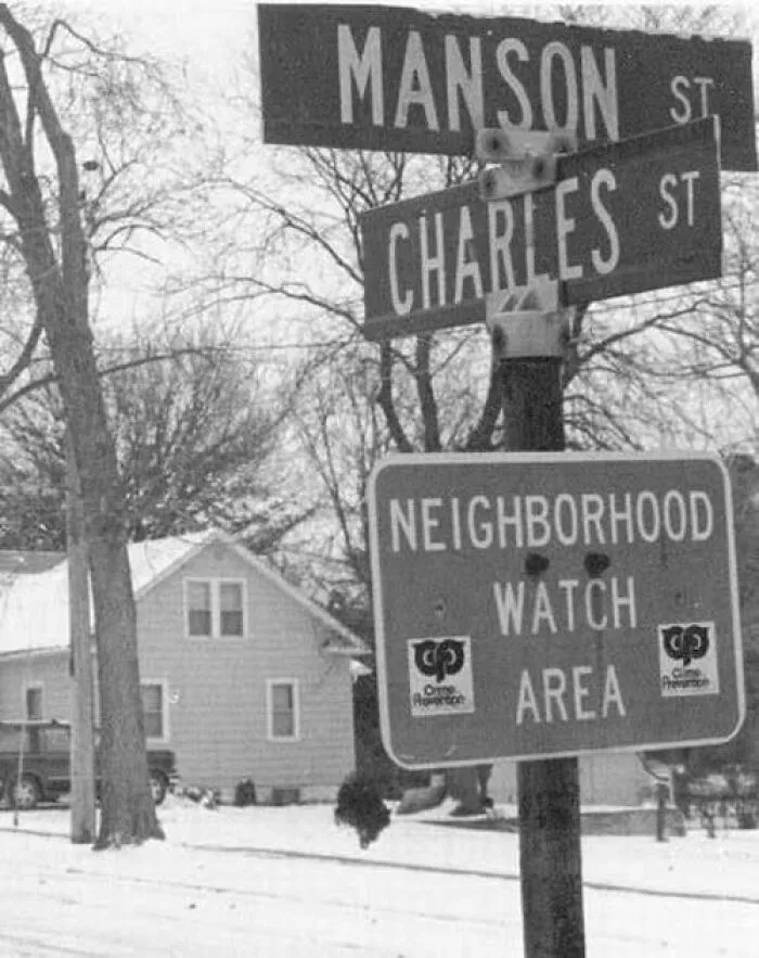 50 Signs That Are Poorly Placed, Badly Designed Or Simply Funny, Shared In This FB Group
