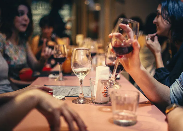 “Total Ignorance Of Science”: 40 Older Adults Point Out Weird Things That Are “Normal” Nowadays