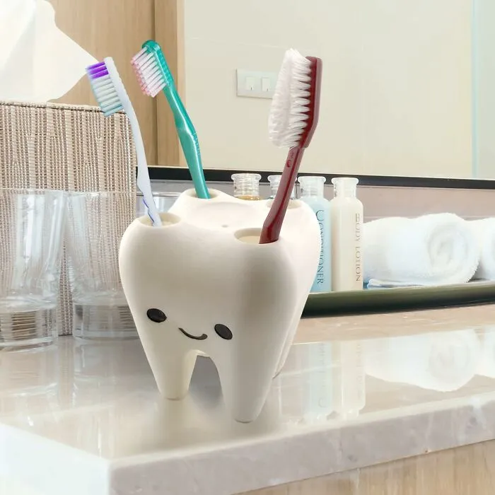 <span Style="Font:inherit;color:#d74b1f;"> Bite-Sized Brush Buddy</Span>: Your Kid’s Countertop Companion