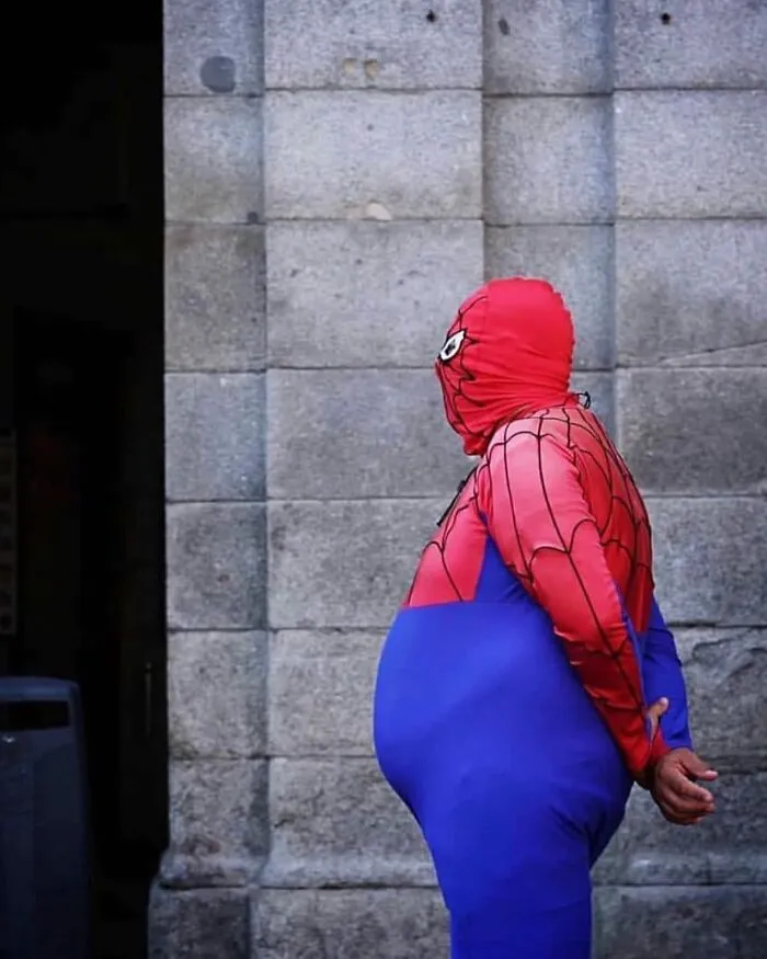 Amusing Urban Life: 30 Pictures Shared On This Instagram Account (New Pics)