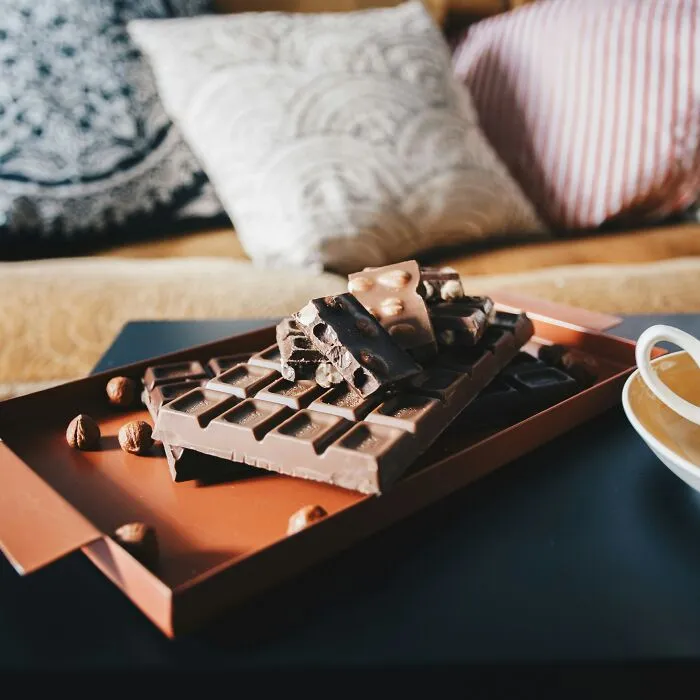 25 Things That Are Casual And Common For Women In Relationships, But Almost Never For Men 