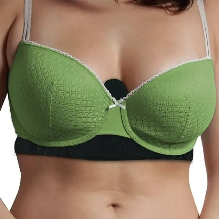 Under-Boob Sweat Getting In The Way Of Your Day? Stay Dry And Confident With The Discreet  <a Style="Display:inline;" Href="Https://Www.amazon.com/Dp/B0896wxhh5?ascsubtag=7633336%2c18%2c34%2cd%2c0%2c0%2cbf-Web-Hf%2c900%3a2%3b974%3a2%3b1125%3a1%2c44097422%2c0%2c0%2cgoogle&linkcode=ll1&tag=bpsparrow-20&linkid=9b9fa3fc85cdacf10be457ac32844a9a&language=en_us&ref_=as_li_ss_tl" Target="_blank"><span Style="Font: Inherit; Color: #d74b1f;"> Under Bra Liner </Span> That Absorbs Moisture And Keeps You Feeling Fresh
