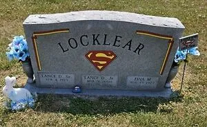 40 Times Gravestones Were So Uniquely Amazing That People Had To Share Them Online