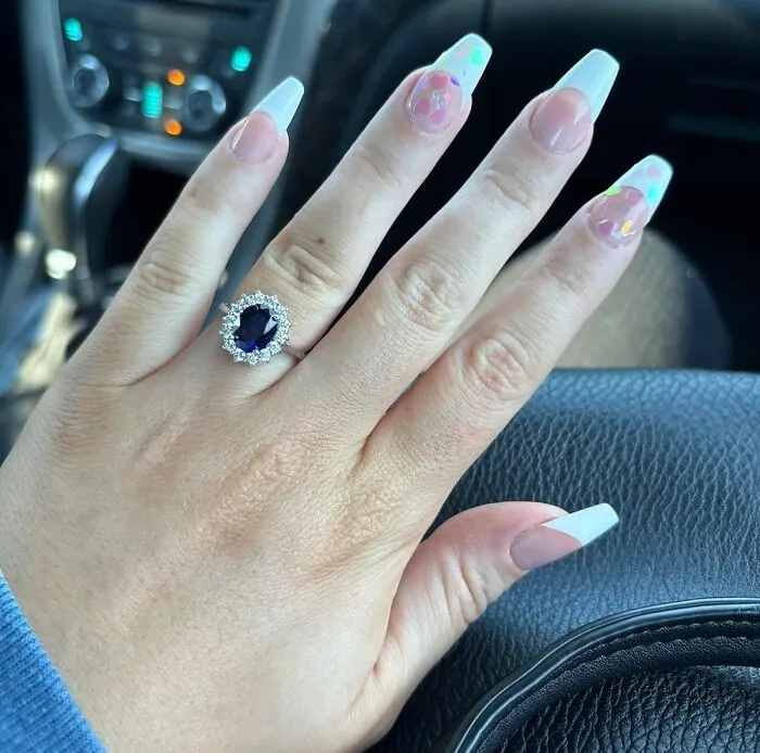 Make A Statement With A Sapphire Halo <span Style="Font:inherit;color:#d74b1f;"> Engagement Ring</Span>: Stunning And Timeless Symbol Of Love And Commitment