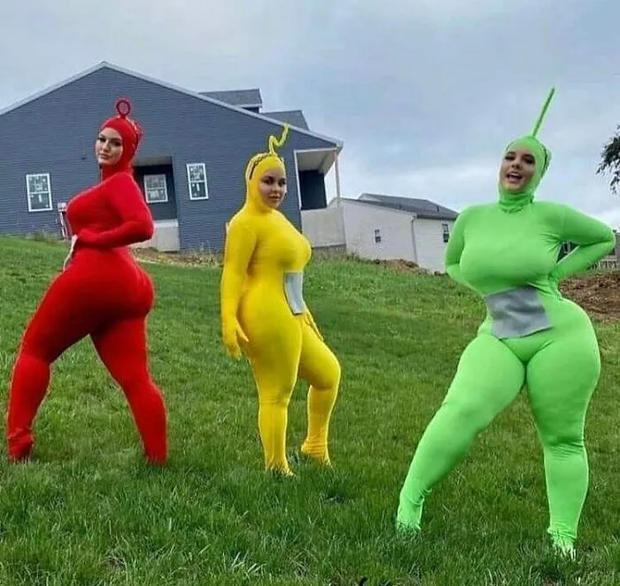 30 Posts That Hold A Lot Of Random Chaos Within, As Seen On This IG Page